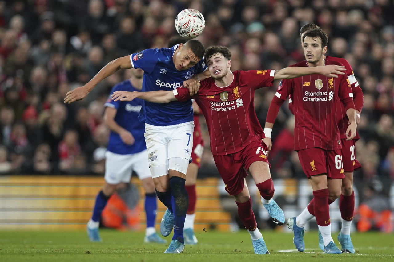 艾维和哈里斯复出！活塞VS雄鹿首发：康宁汉姆大战罗林斯